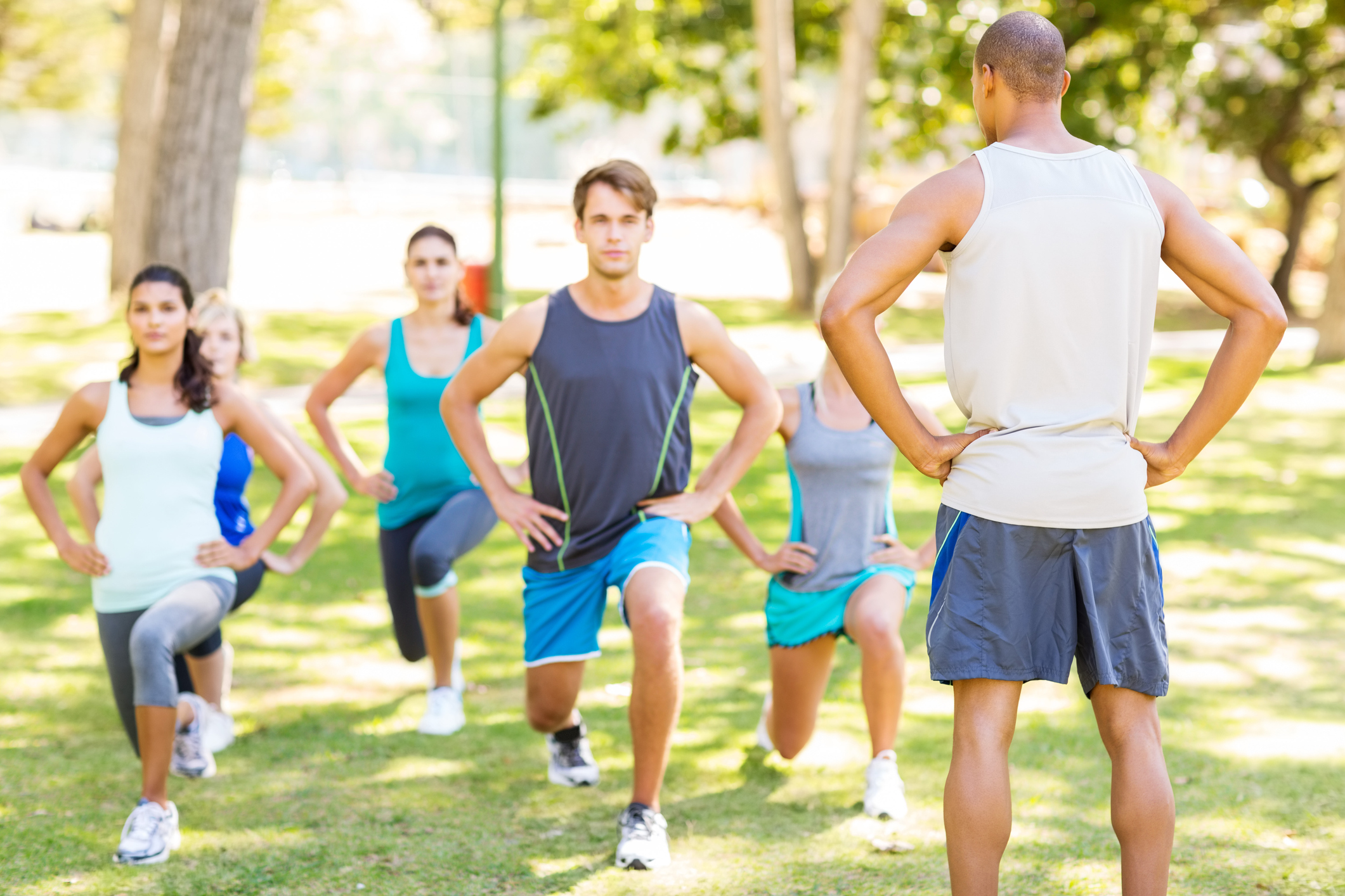 What does sport make people. Человек спорт. Спортивные люди на природе. Дорожка для бега в парке. Outdoor Fitness Training.